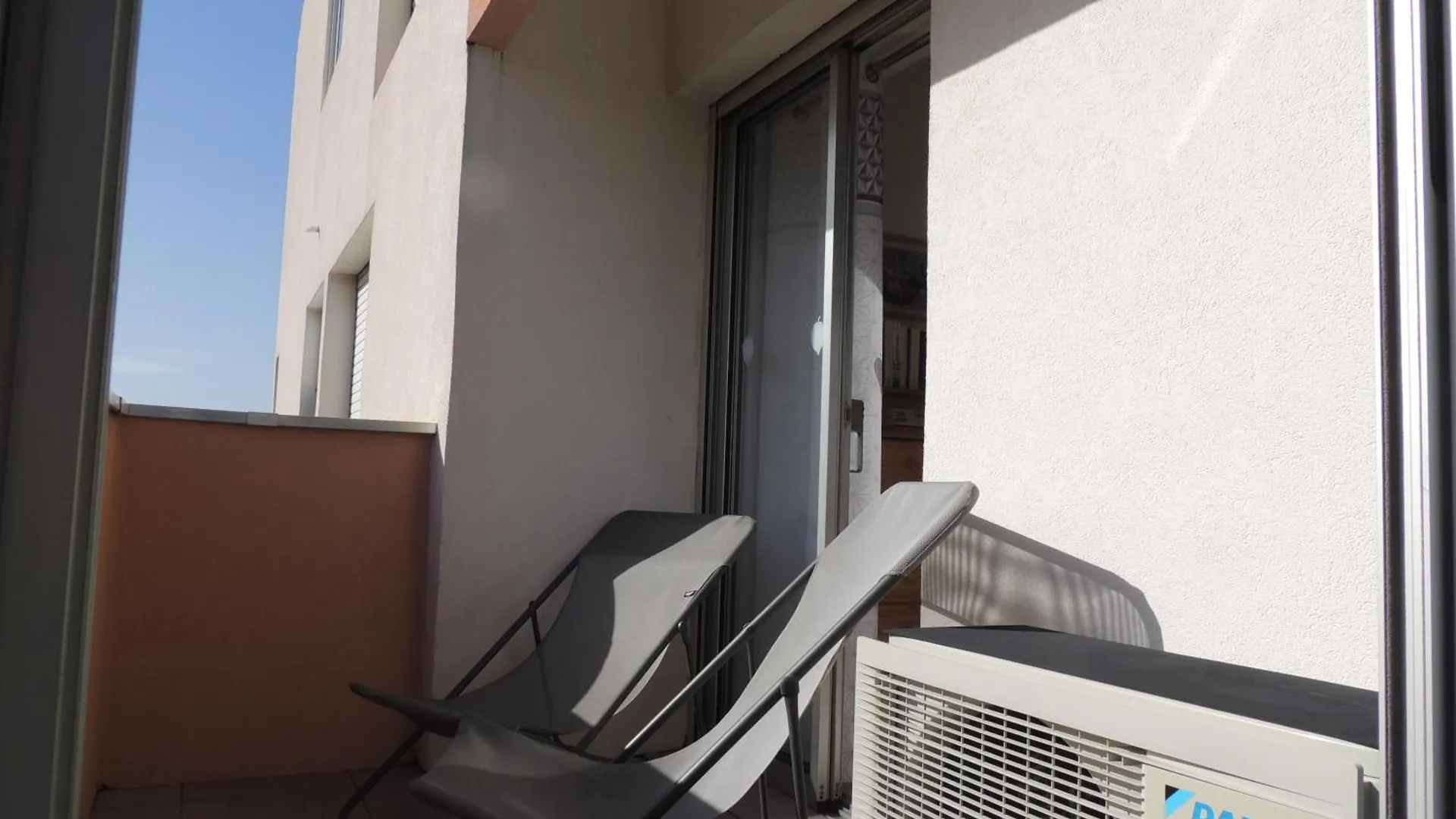Apartment Petit Paradis A Saint Mandrier 1 Chambre Plage A 4 Mn Clim Parking Wifi